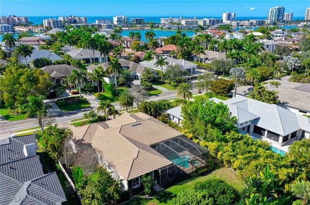 3002 Crayton RD, Naples, FL 34103