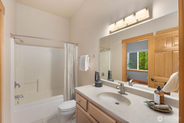 8405 Ski View Lane SW, Olympia, WA 98512