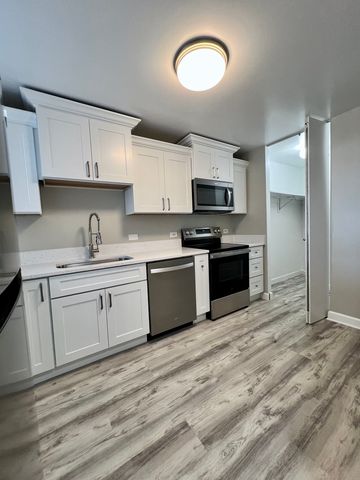 3660 N Lake Shore Drive 2513, Chicago, IL 60613
