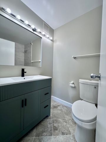 3660 N Lake Shore Drive 2513, Chicago, IL 60613
