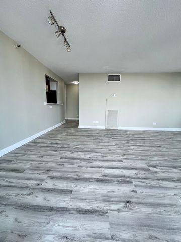 3660 N Lake Shore Drive 2513, Chicago, IL 60613