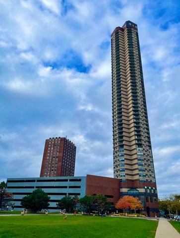 3660 N Lake Shore Drive 2513, Chicago, IL 60613