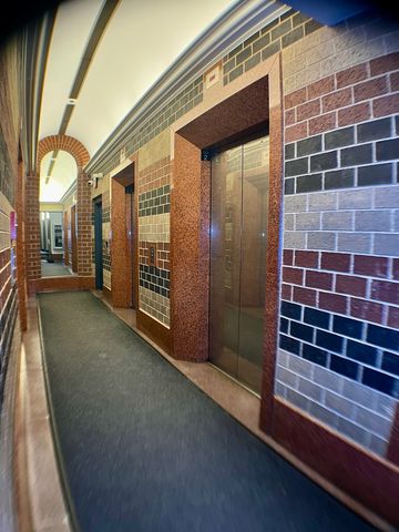 3660 N Lake Shore Drive 2513, Chicago, IL 60613