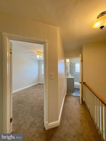 4 WARREN RD, Baltimore, MD 21221