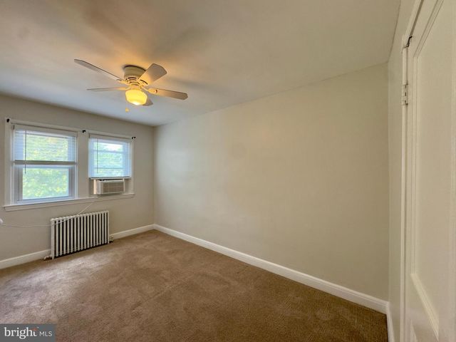 4 WARREN RD, Baltimore, MD 21221