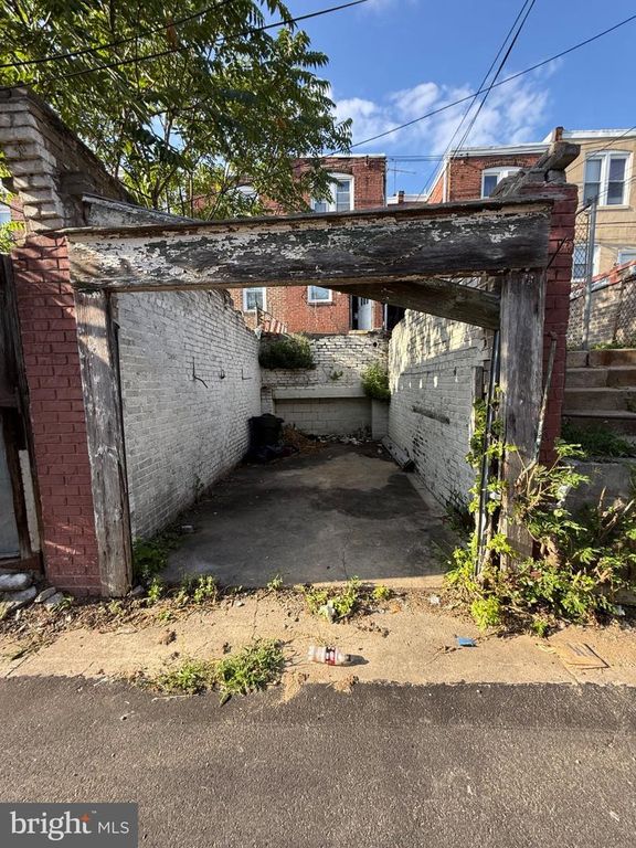 1958 W SPARKS ST, PHILADELPHIA, PA 19141 — photo 5