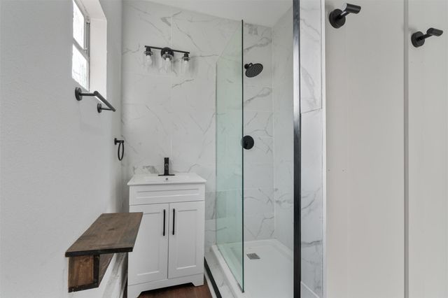 385 Alta Vista DR, Bastrop, TX 78602