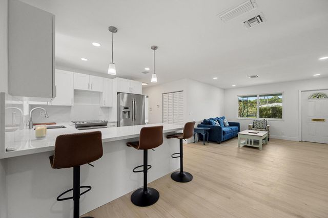 636 NW 5th Street Street, Boynton Beach, FL 33435