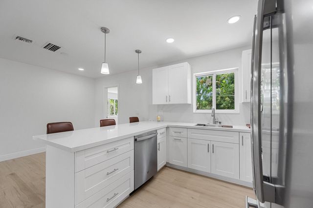636 NW 5th Street Street, Boynton Beach, FL 33435