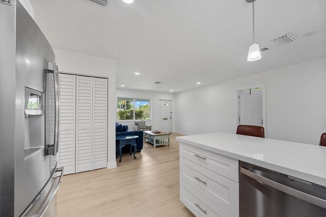 636 NW 5th Street Street, Boynton Beach, FL 33435
