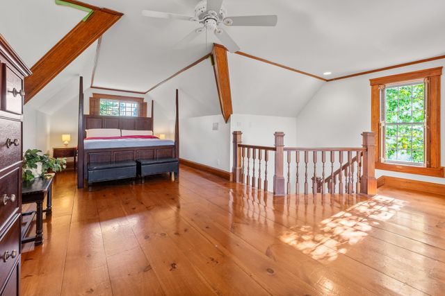 238 Seminary Avenue, Manchester, VT 05254