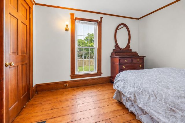 238 Seminary Avenue, Manchester, VT 05254