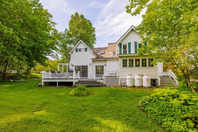 238 Seminary Avenue, Manchester, VT 05254