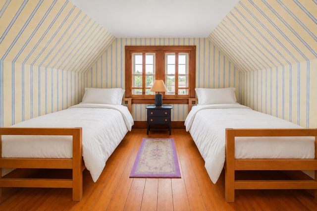 238 Seminary Avenue, Manchester, VT 05254