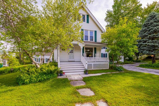 238 Seminary Avenue, Manchester, VT 05254