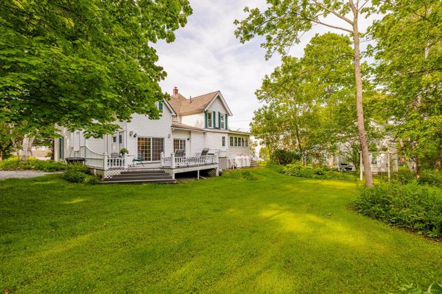 238 Seminary Avenue, Manchester, VT 05254