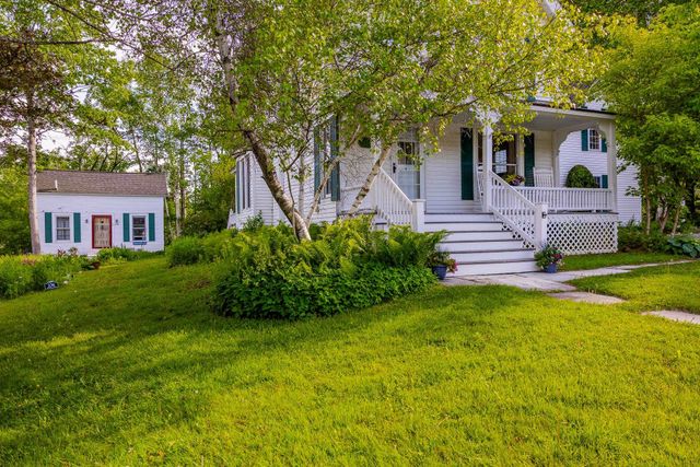 238 Seminary Avenue, Manchester, VT 05254