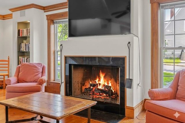 238 Seminary Avenue, Manchester, VT 05254
