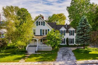 238 Seminary Avenue, Manchester, VT 05254