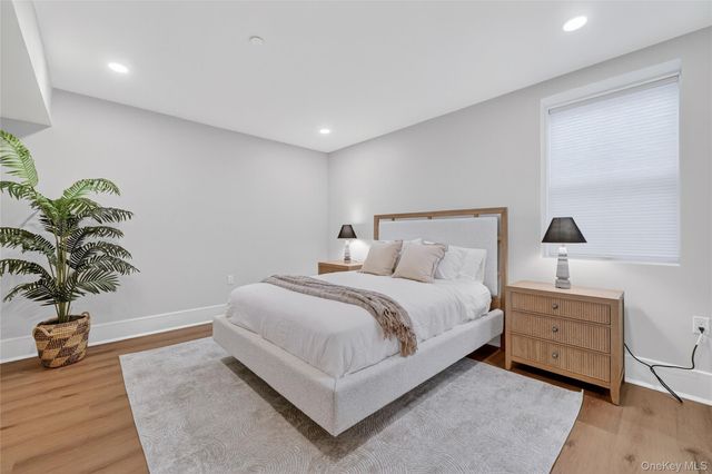 1813 Soundview Court, Yorktown Heights, NY 10598