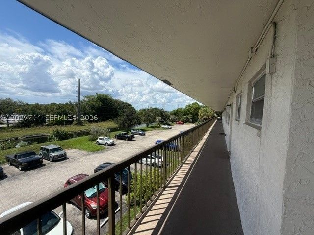 1751 NW 75th Ave 303, Plantation, FL 33313