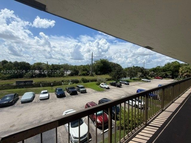 1751 NW 75th Ave 303, Plantation, FL 33313