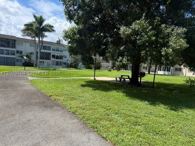 1751 NW 75th Ave 303, Plantation, FL 33313