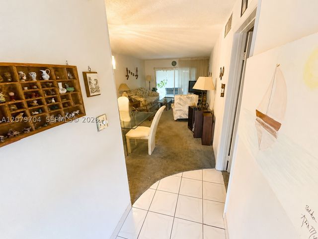1751 NW 75th Ave 303, Plantation, FL 33313