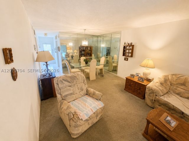 1751 NW 75th Ave 303, Plantation, FL 33313
