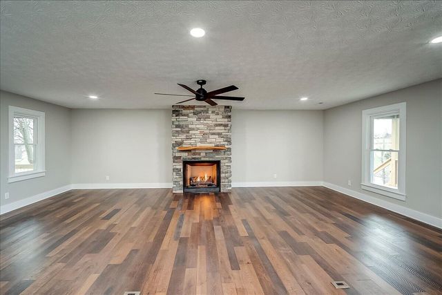 535 Twin Lakes Drive, Lancaster, KY 40444