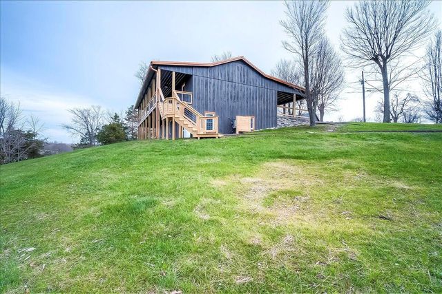 535 Twin Lakes Drive, Lancaster, KY 40444