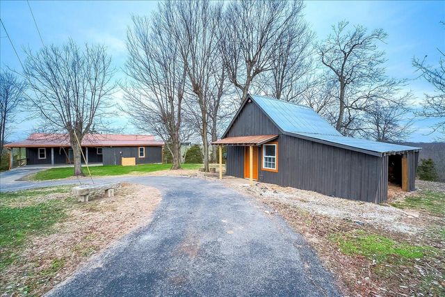 535 Twin Lakes Drive, Lancaster, KY 40444