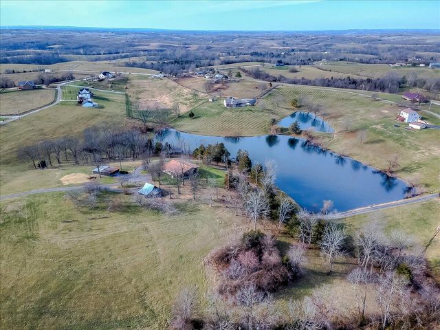 535 Twin Lakes Drive, Lancaster, KY 40444