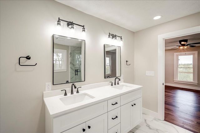 535 Twin Lakes Drive, Lancaster, KY 40444