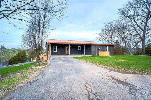 535 Twin Lakes Drive, Lancaster, KY 40444