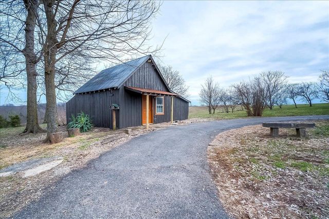 535 Twin Lakes Drive, Lancaster, KY 40444