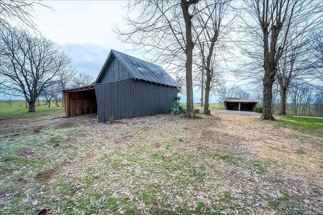 535 Twin Lakes Drive, Lancaster, KY 40444