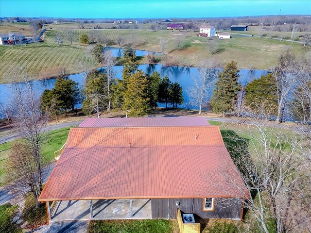 535 Twin Lakes Drive, Lancaster, KY 40444