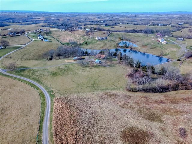 535 Twin Lakes Drive, Lancaster, KY 40444