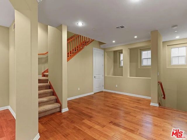 1810 S Barrington Avenue 5, Los Angeles, CA 90025
