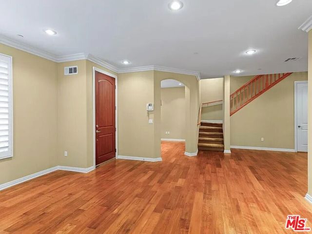 1810 S Barrington Avenue 5, Los Angeles, CA 90025