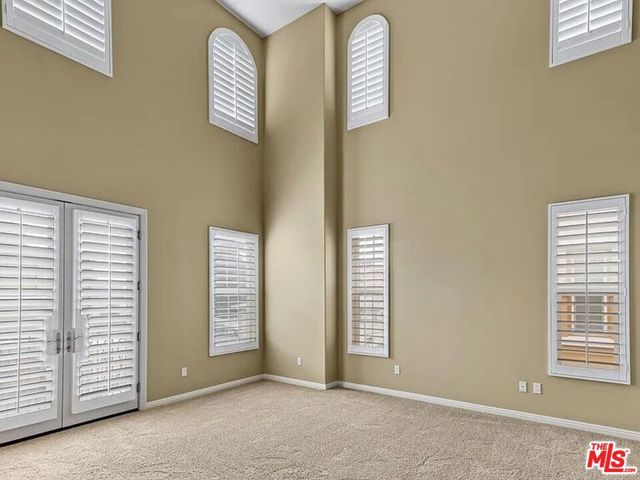 1810 S Barrington Avenue 5, Los Angeles, CA 90025