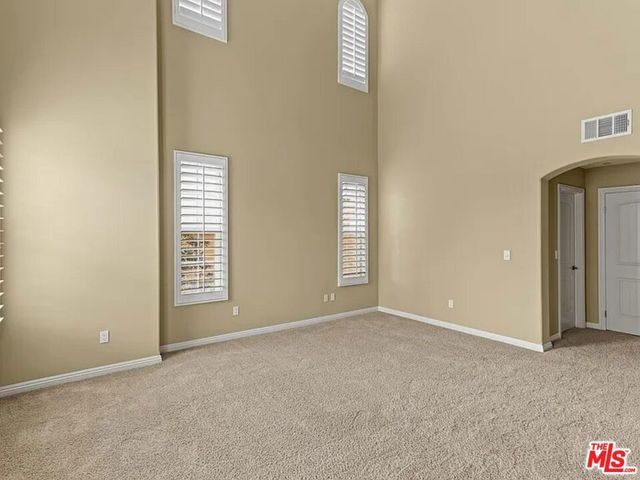 1810 S Barrington Avenue 5, Los Angeles, CA 90025