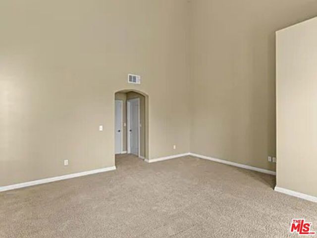 1810 S Barrington Avenue 5, Los Angeles, CA 90025