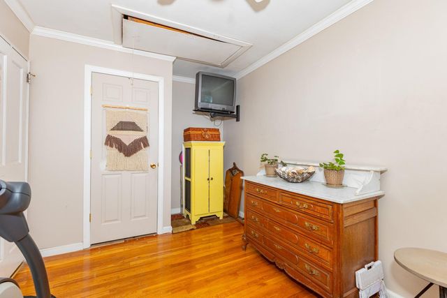 120 Gladstone Avenue, West Islip, NY 11795