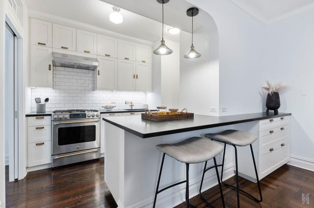 35-06 88th Street 5E, Jackson Heights, NY 11372
