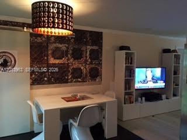 11400 NE 4 Ave 2, Miami, FL 33161