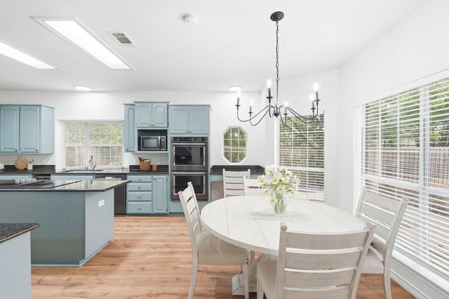 227 N Hopson Street, Van Alstyne, TX 75495