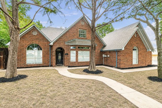 227 N Hopson Street, Van Alstyne, TX 75495