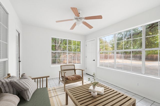 227 N Hopson Street, Van Alstyne, TX 75495